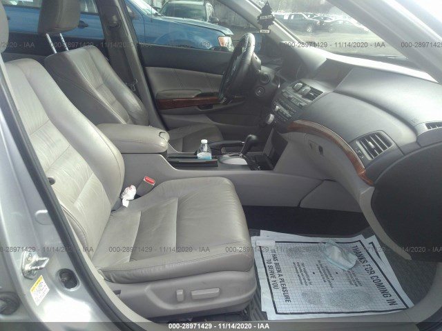 Photo 4 VIN: 1HGCP3F8XCA022109 - HONDA ACCORD SDN 