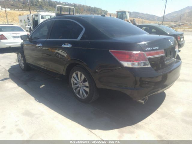 Photo 2 VIN: 1HGCP3F8XCA036172 - HONDA ACCORD SDN 