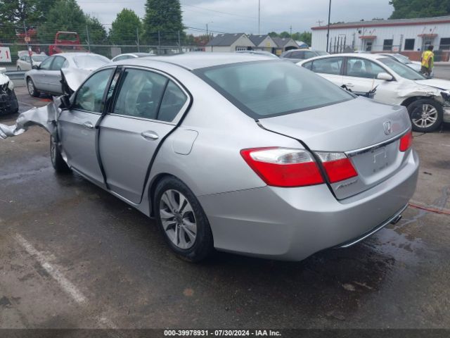 Photo 2 VIN: 1HGCR2E33FA063194 - HONDA ACCORD 