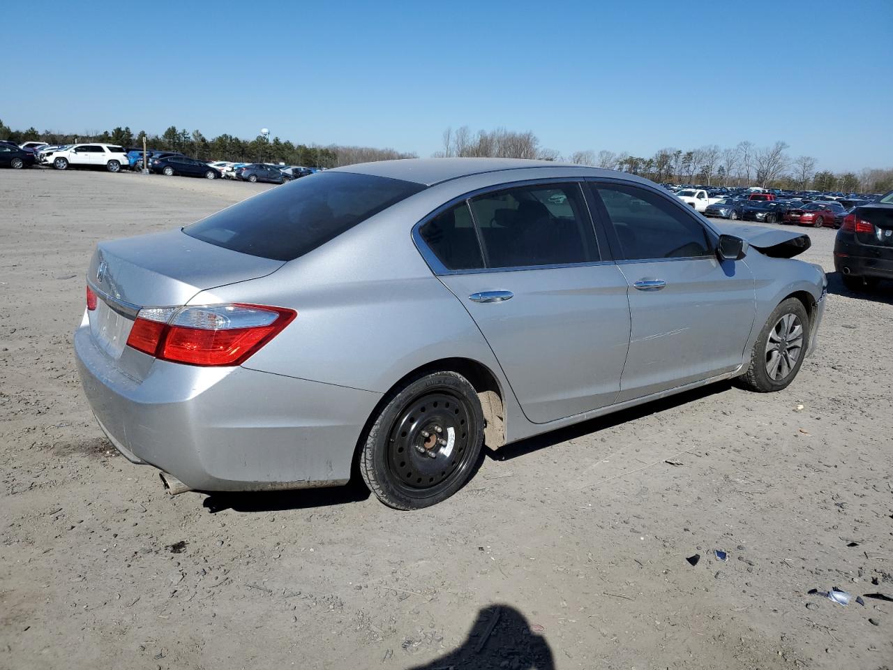 Photo 2 VIN: 1HGCR2E38DA208596 - HONDA ACCORD 