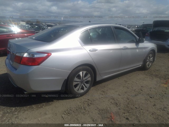 Photo 3 VIN: 1HGCR2E3XFA156665 - HONDA ACCORD SEDAN 