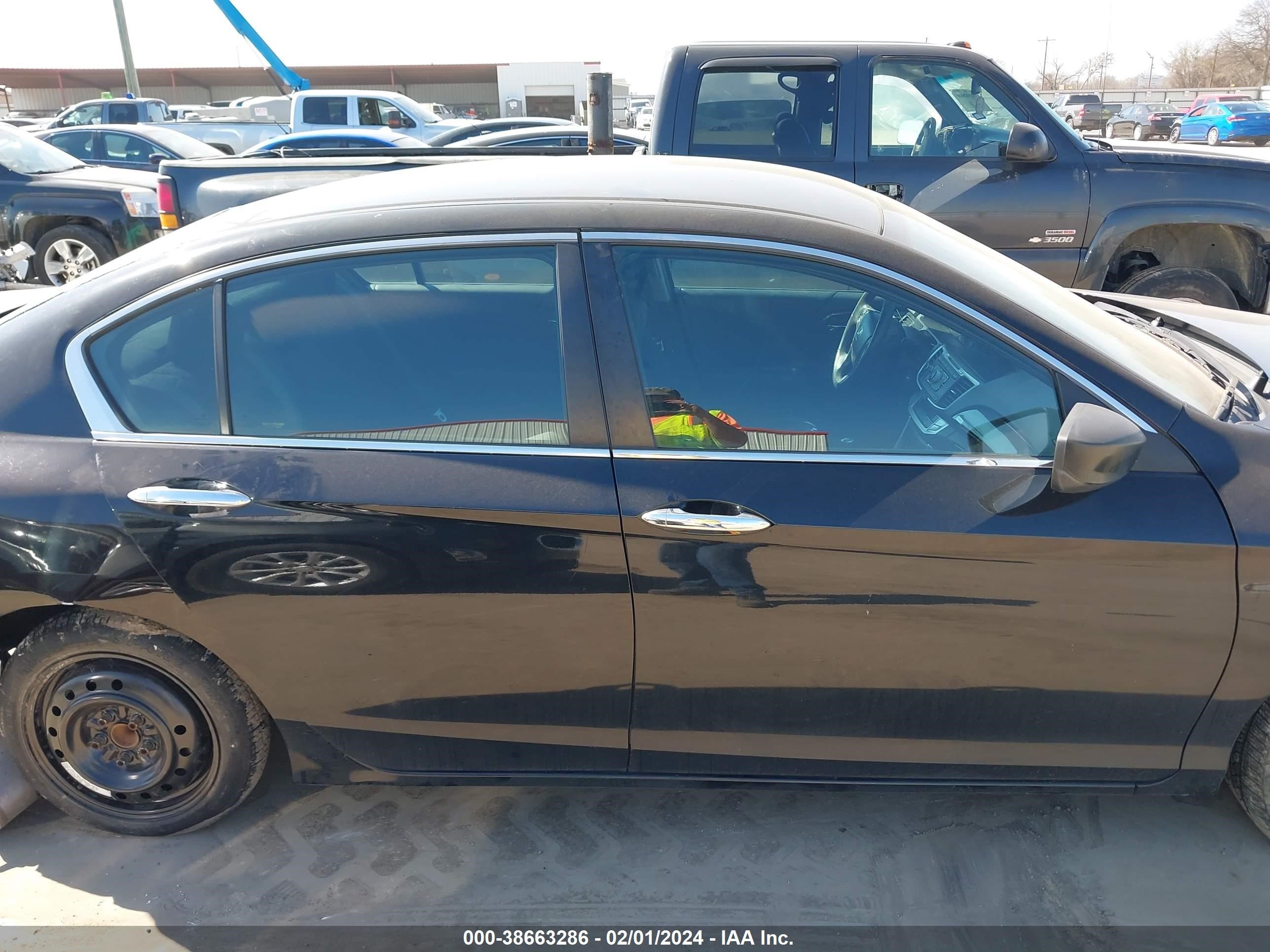 Photo 13 VIN: 1HGCR2E51EA154402 - HONDA ACCORD 