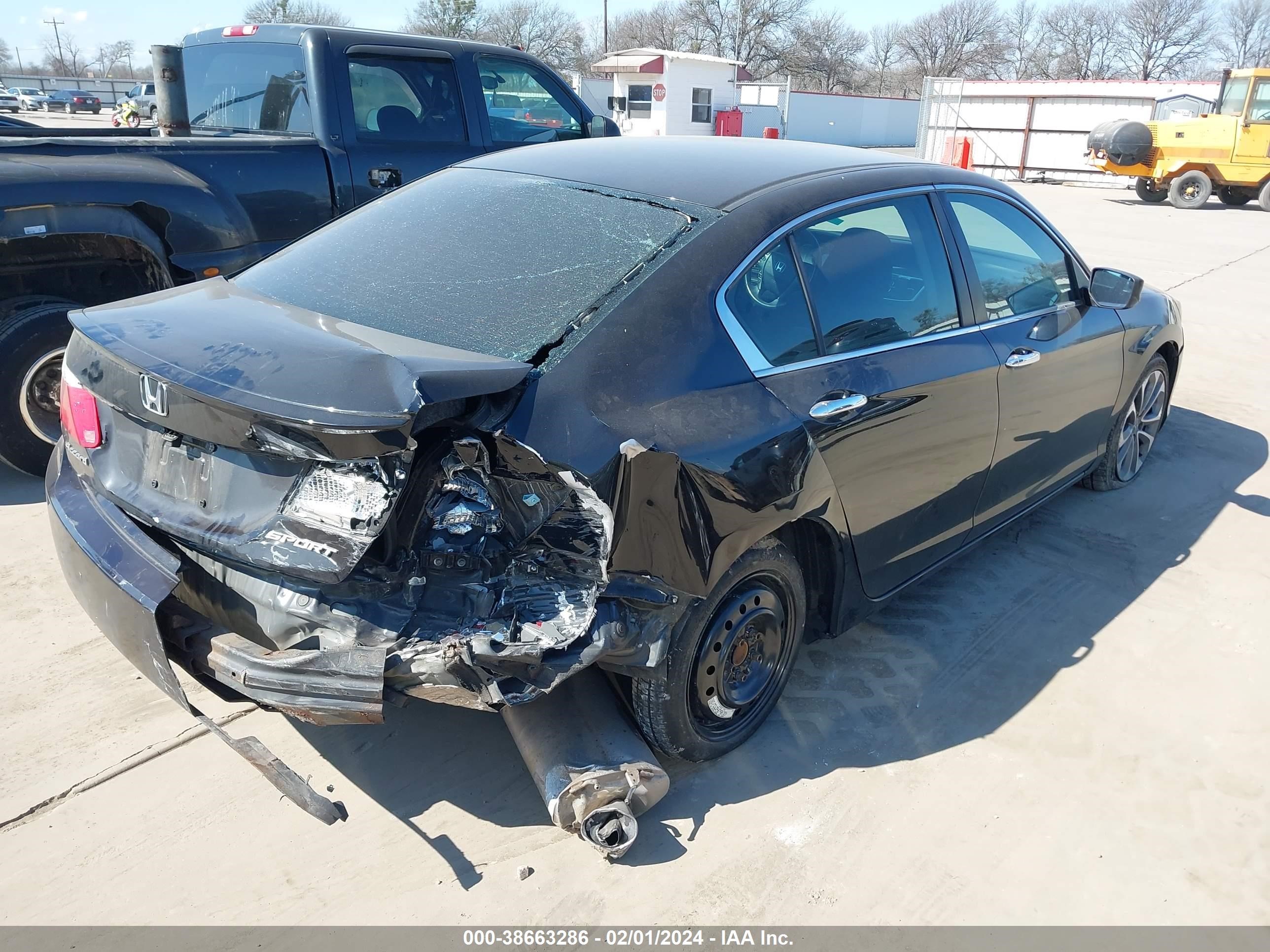 Photo 3 VIN: 1HGCR2E51EA154402 - HONDA ACCORD 