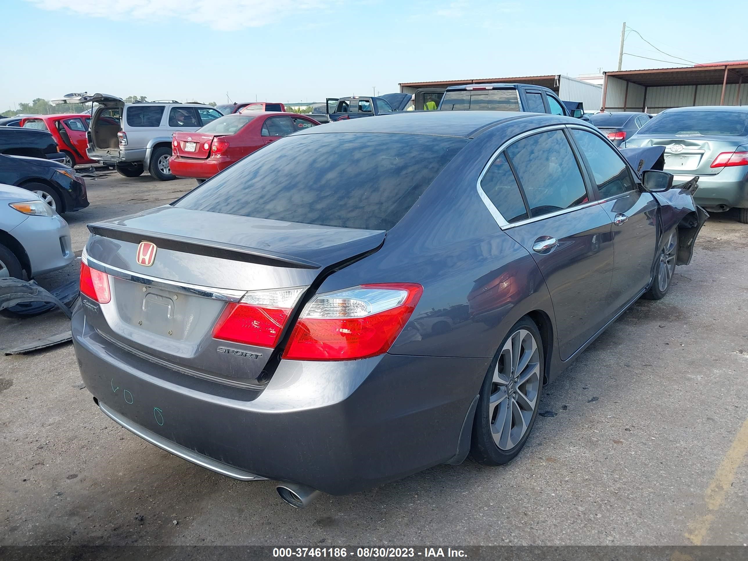 Photo 3 VIN: 1HGCR2E52EA080438 - HONDA ACCORD 