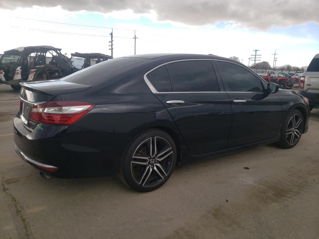 Photo 2 VIN: 1HGCR2E57HA253407 - HONDA ACCORD 