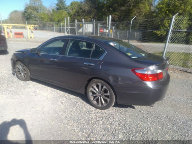 Photo 2 VIN: 1HGCR2E5XFA151872 - HONDA ACCORD SEDAN 