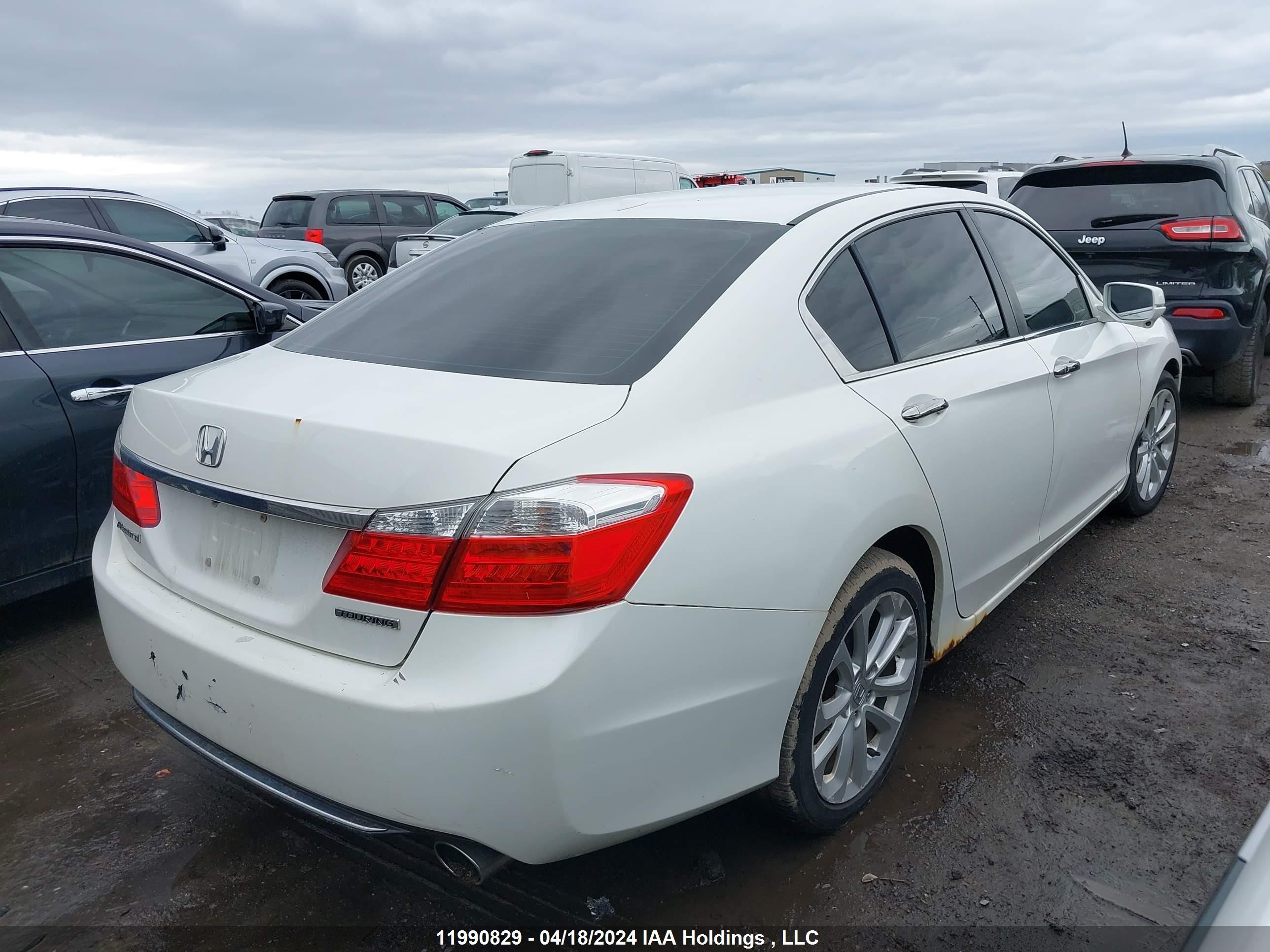 Photo 3 VIN: 1HGCR2E91DA804198 - HONDA ACCORD 