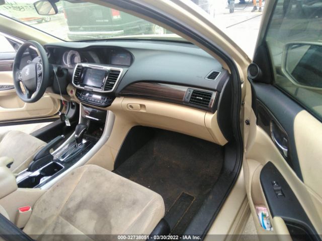 Photo 4 VIN: 1HGCR2F02GA118627 - HONDA ACCORD SEDAN 