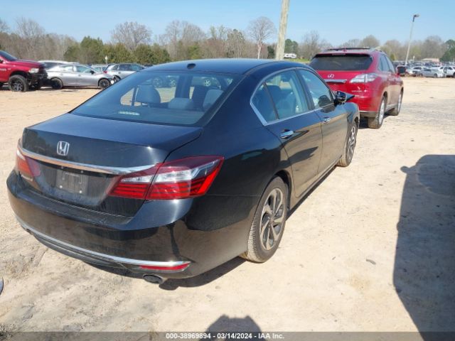 Photo 3 VIN: 1HGCR2F03GA031772 - HONDA ACCORD 