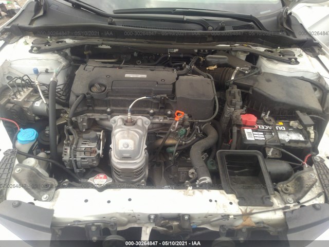 Photo 9 VIN: 1HGCR2F03GA242289 - HONDA ACCORD SEDAN 