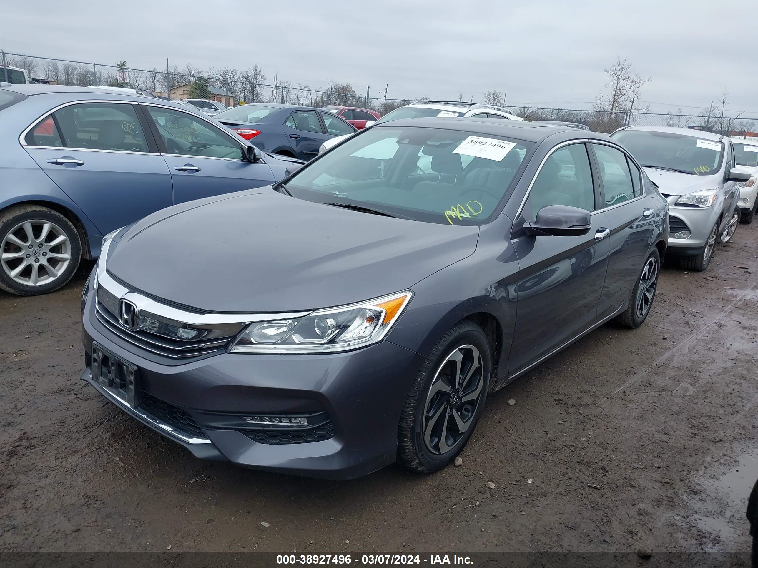 Photo 1 VIN: 1HGCR2F04GA194320 - HONDA ACCORD 