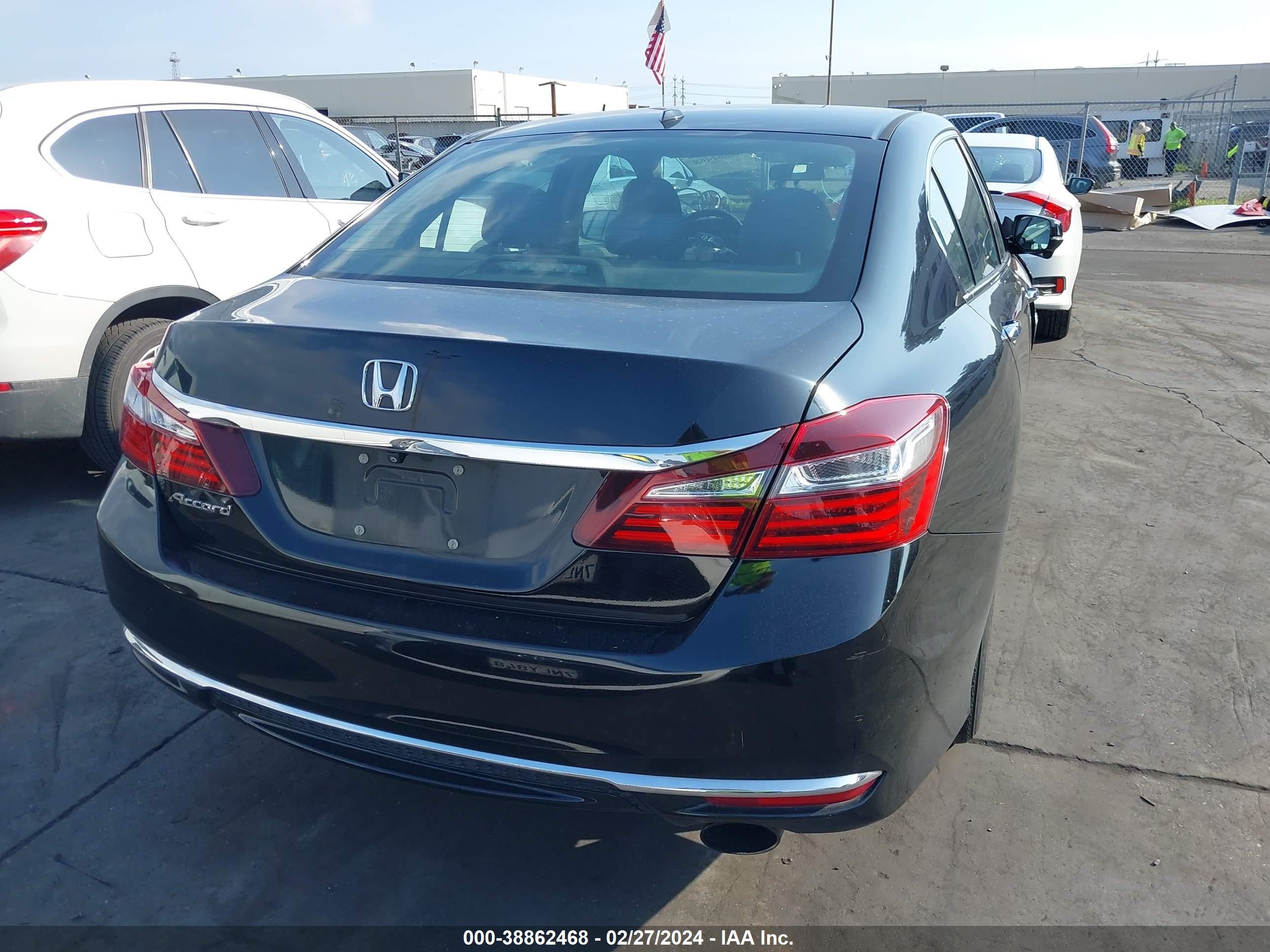 Photo 16 VIN: 1HGCR2F04HA034780 - HONDA ACCORD 