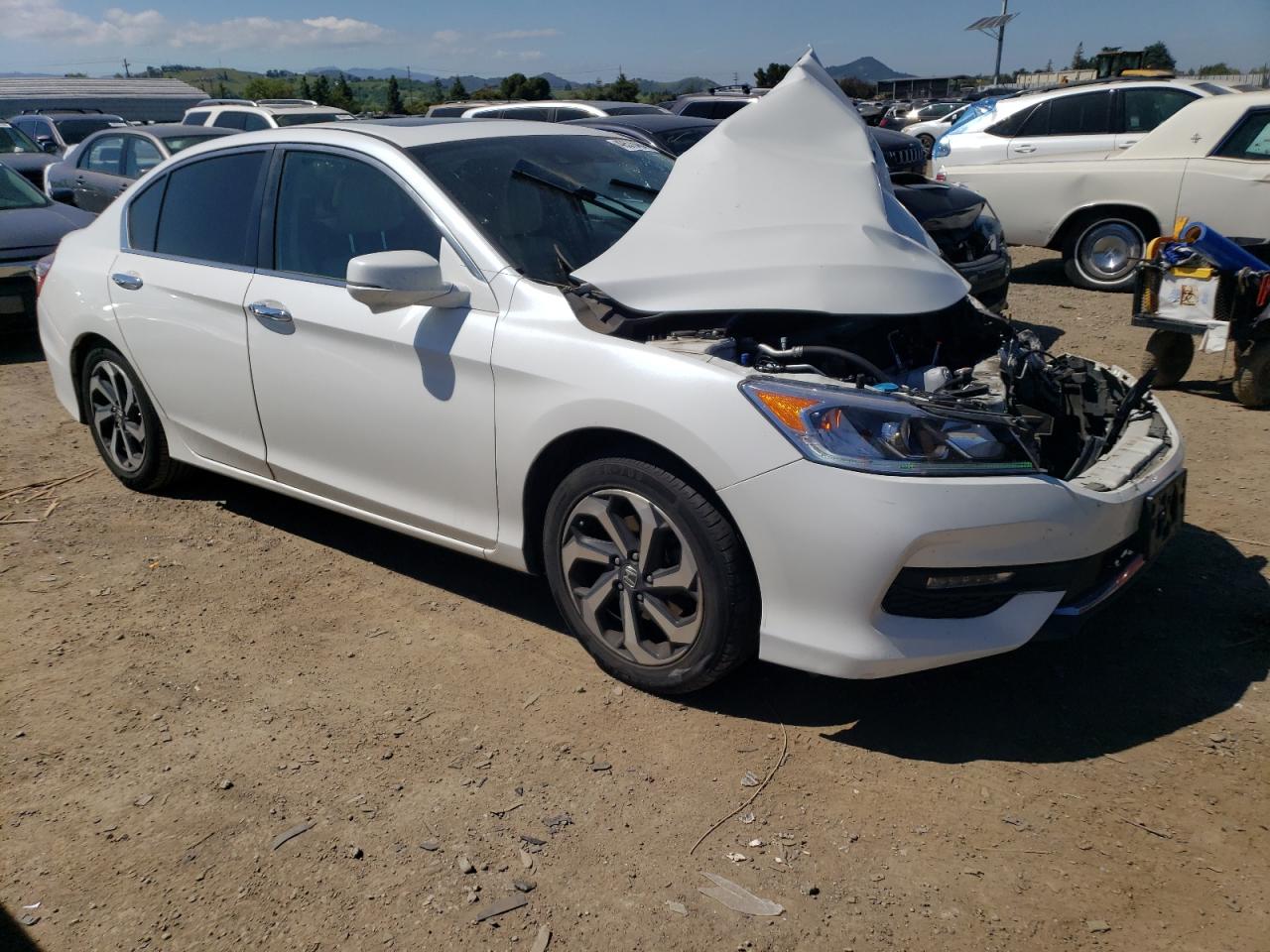 Photo 3 VIN: 1HGCR2F04HA056441 - HONDA ACCORD 