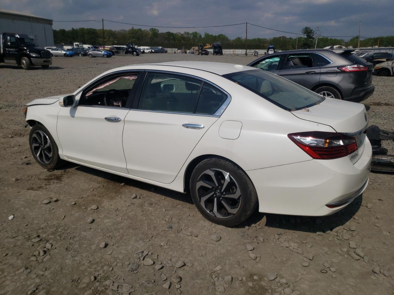 Photo 1 VIN: 1HGCR2F04HA081534 - HONDA ACCORD 