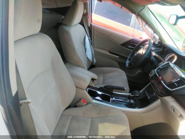 Photo 4 VIN: 1HGCR2F08GA093118 - HONDA ACCORD SEDAN 