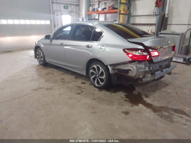 Photo 2 VIN: 1HGCR2F0XHA213115 - HONDA ACCORD 