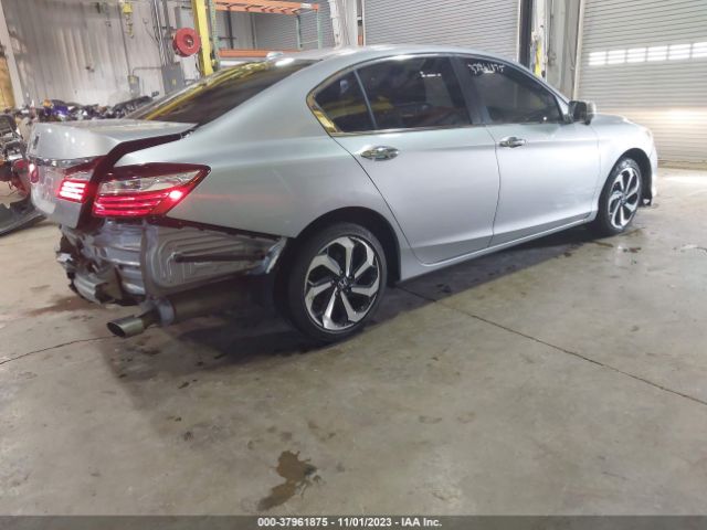 Photo 3 VIN: 1HGCR2F0XHA213115 - HONDA ACCORD 