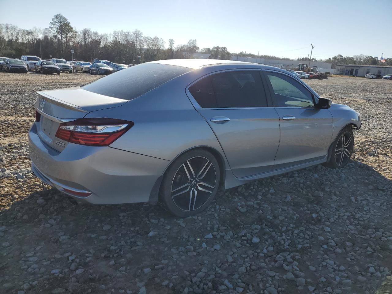 Photo 2 VIN: 1HGCR2F10HA029035 - HONDA ACCORD 