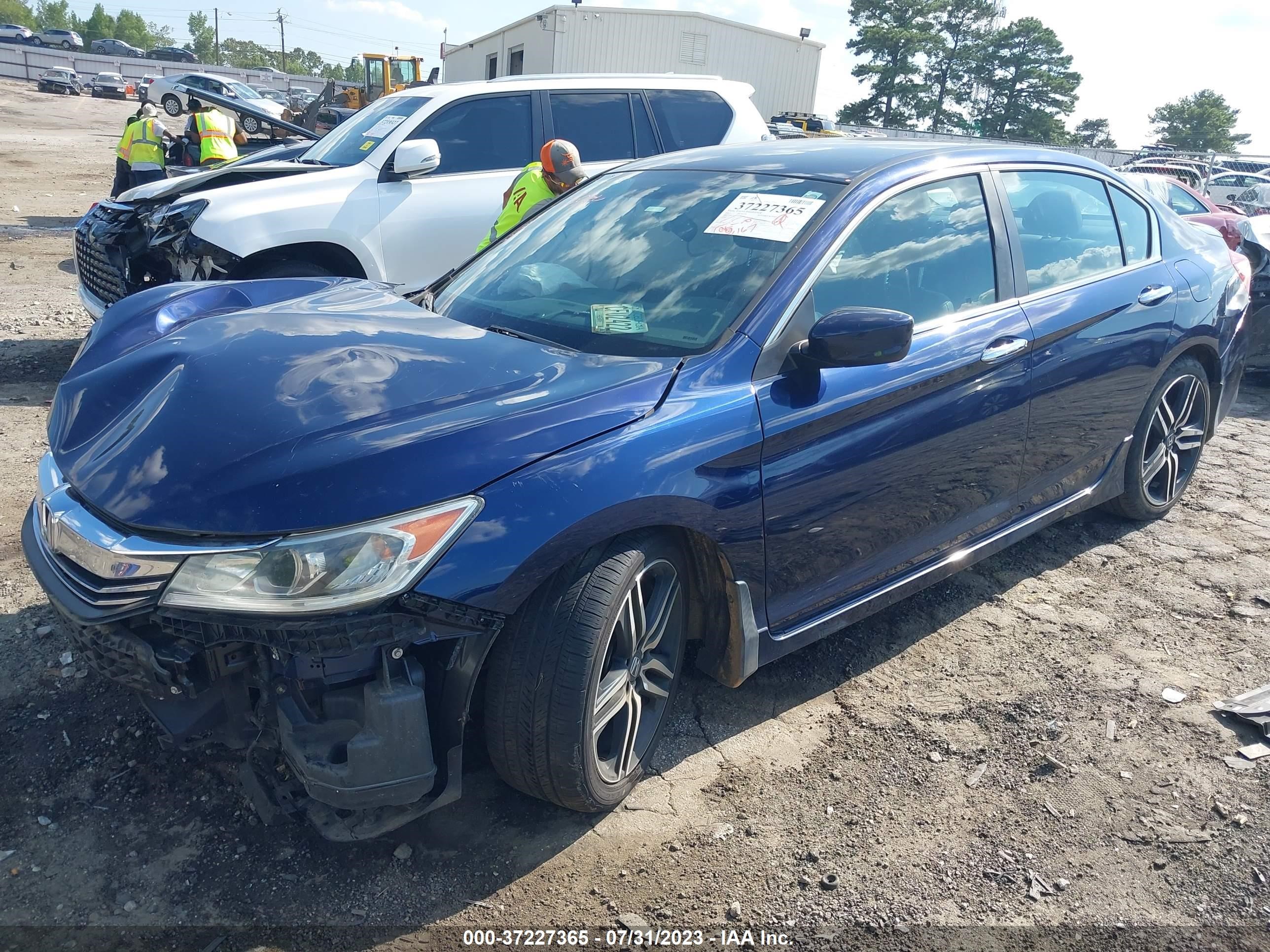 Photo 1 VIN: 1HGCR2F10HA036101 - HONDA ACCORD 