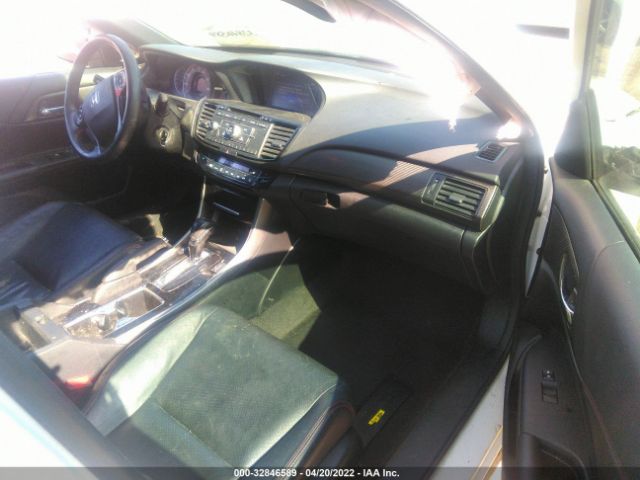 Photo 4 VIN: 1HGCR2F10HA047406 - HONDA ACCORD SEDAN 