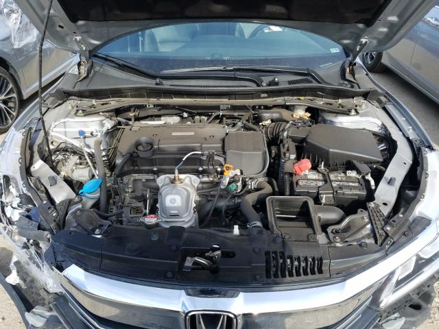 Photo 6 VIN: 1HGCR2F10HA240669 - HONDA ACCORD 