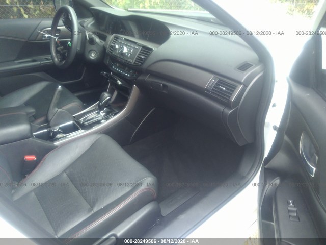 Photo 4 VIN: 1HGCR2F11HA036169 - HONDA ACCORD SEDAN 