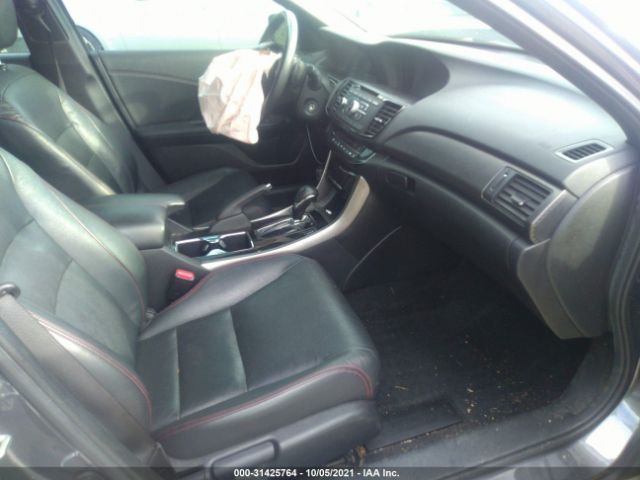 Photo 4 VIN: 1HGCR2F11HA070841 - HONDA ACCORD SEDAN 