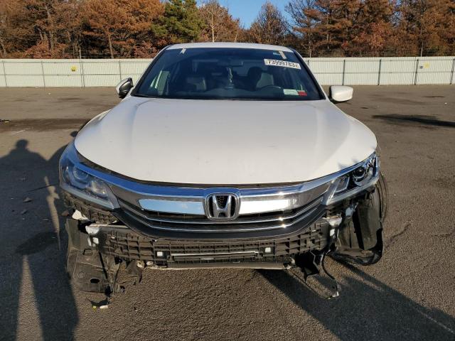 Photo 4 VIN: 1HGCR2F11HA152861 - HONDA ACCORD 