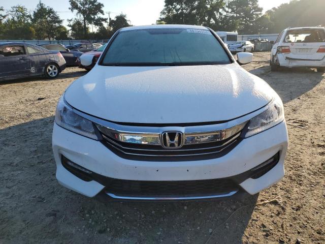 Photo 4 VIN: 1HGCR2F11HA171622 - HONDA ACCORD SPO 