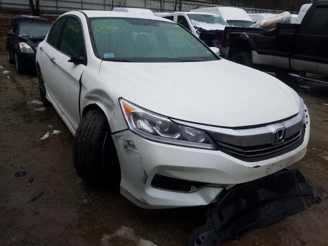 Photo 0 VIN: 1HGCR2F11HA180580 - HONDA ACCORD SPO 