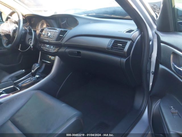 Photo 4 VIN: 1HGCR2F11HA207812 - HONDA ACCORD 