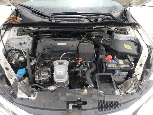 Photo 6 VIN: 1HGCR2F12HA127998 - HONDA ACCORD SPO 