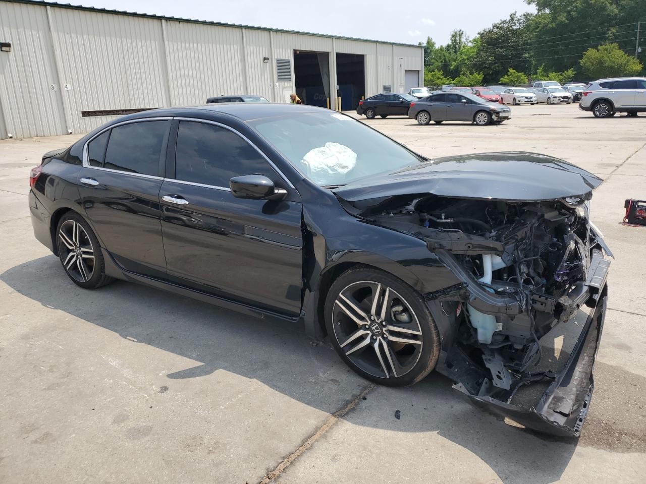 Photo 3 VIN: 1HGCR2F12HA171645 - HONDA ACCORD 