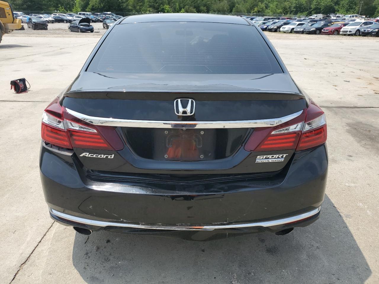 Photo 5 VIN: 1HGCR2F12HA171645 - HONDA ACCORD 