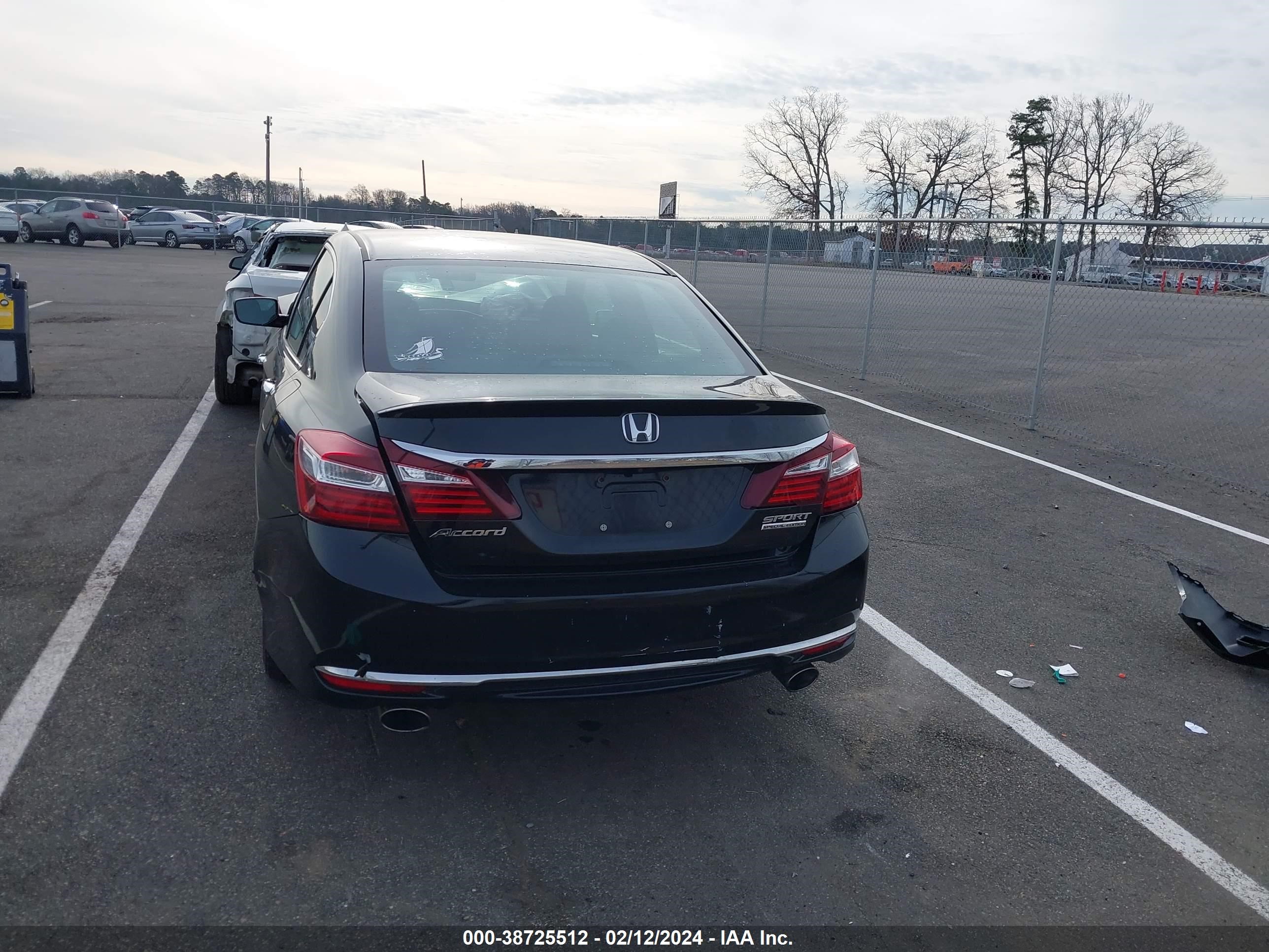 Photo 15 VIN: 1HGCR2F12HA204773 - HONDA ACCORD 