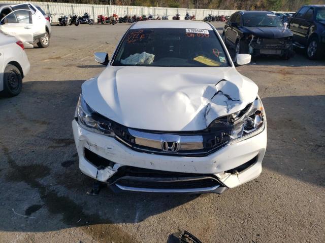 Photo 8 VIN: 1HGCR2F13HA014030 - HONDA ACCORD SPO 