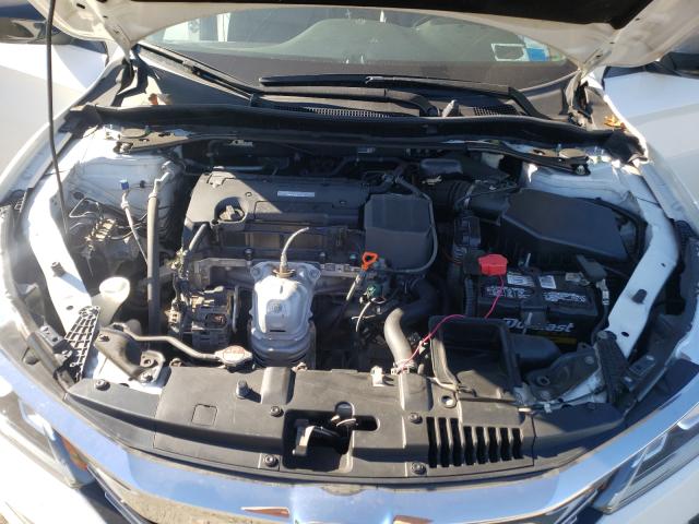 Photo 6 VIN: 1HGCR2F13HA018322 - HONDA ACCORD SPO 