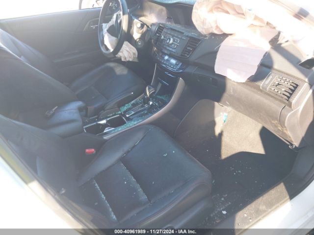 Photo 4 VIN: 1HGCR2F13HA127718 - HONDA ACCORD 