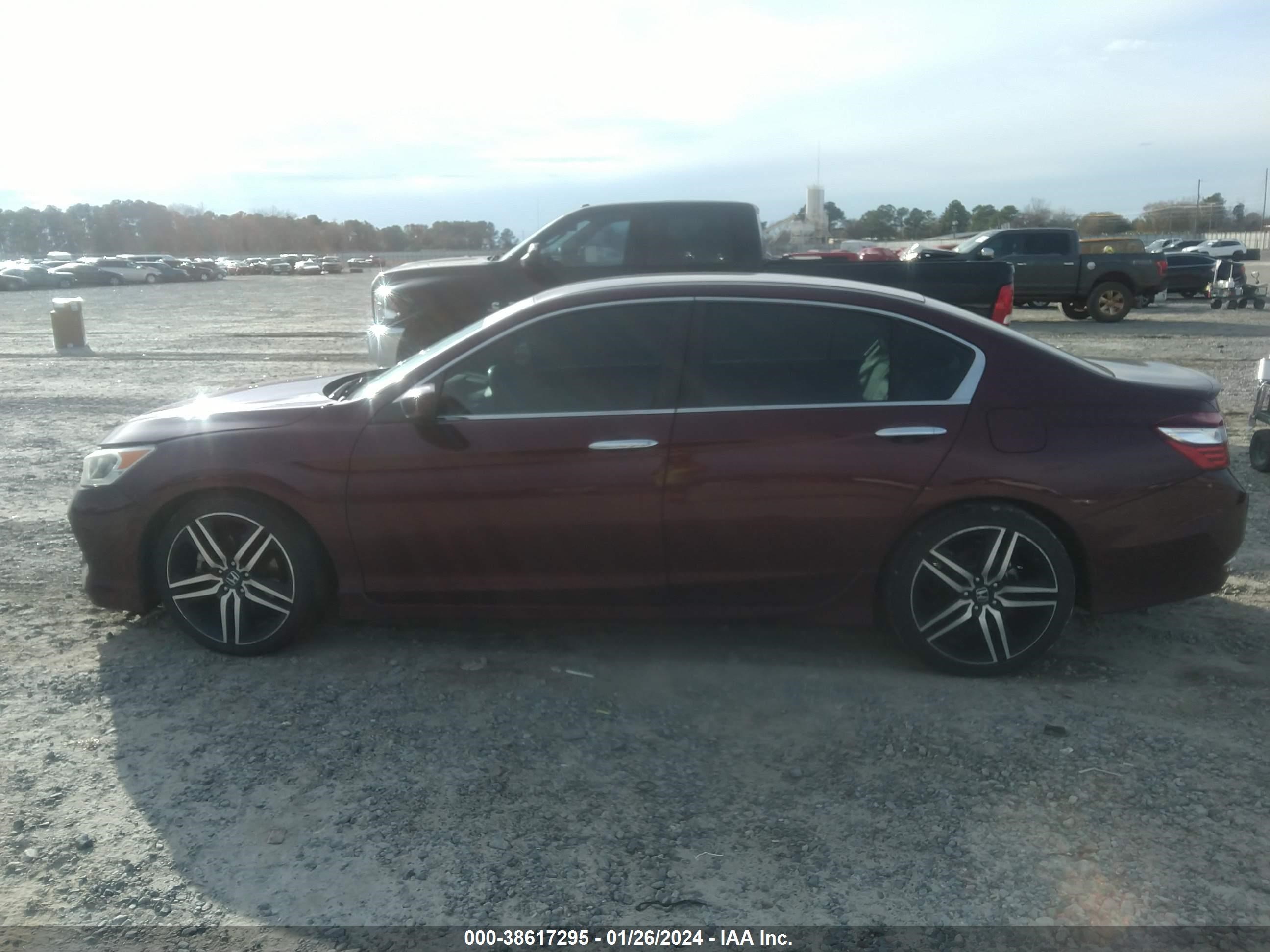 Photo 12 VIN: 1HGCR2F13HA156765 - HONDA ACCORD 