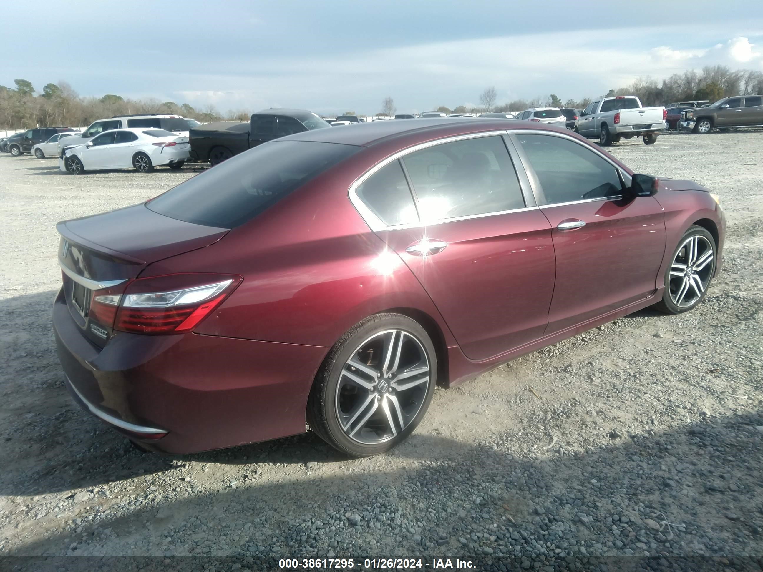 Photo 3 VIN: 1HGCR2F13HA156765 - HONDA ACCORD 