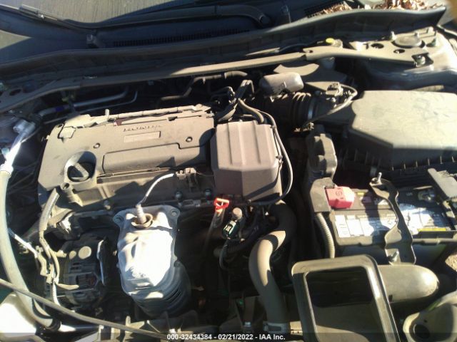 Photo 9 VIN: 1HGCR2F13HA251441 - HONDA ACCORD SEDAN 