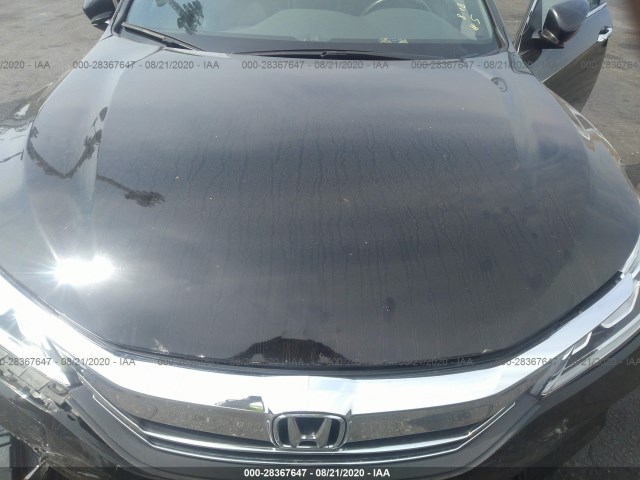 Photo 9 VIN: 1HGCR2F13HA274945 - HONDA ACCORD SEDAN 