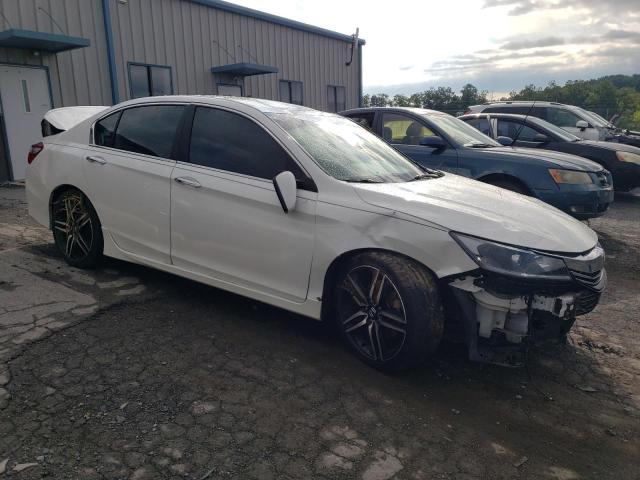 Photo 3 VIN: 1HGCR2F14HA058909 - HONDA ACCORD 