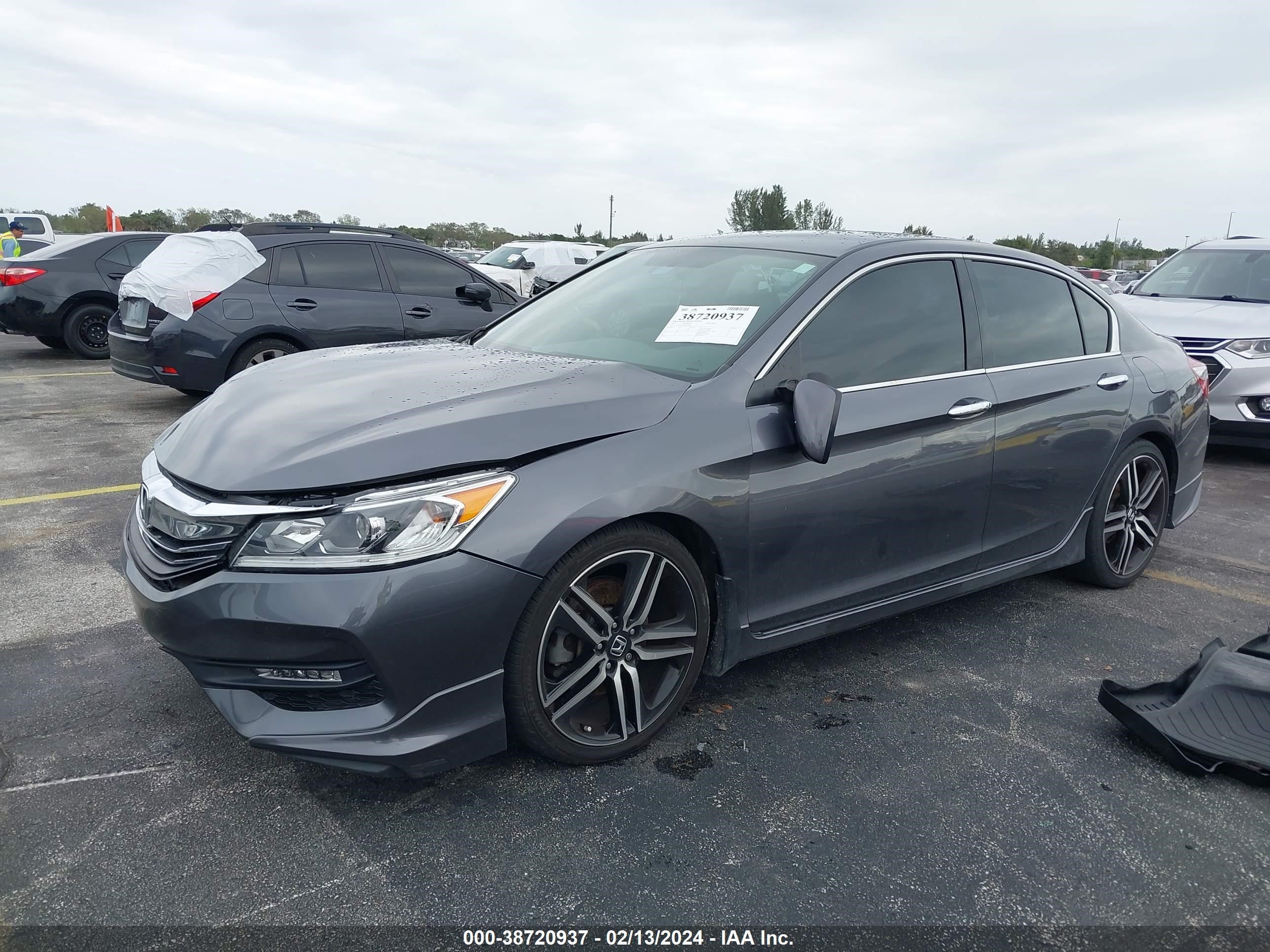 Photo 1 VIN: 1HGCR2F14HA169833 - HONDA ACCORD 