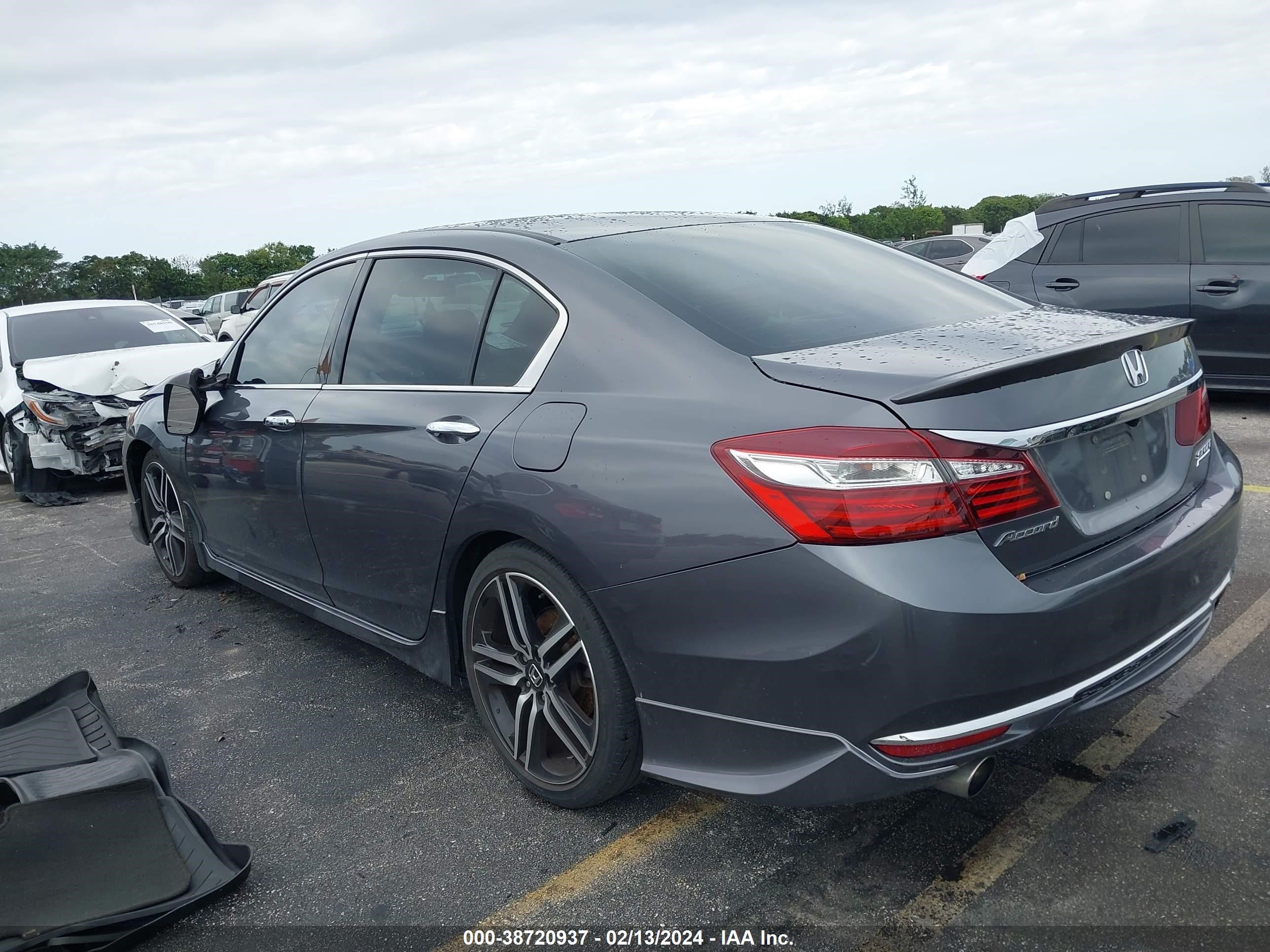 Photo 2 VIN: 1HGCR2F14HA169833 - HONDA ACCORD 