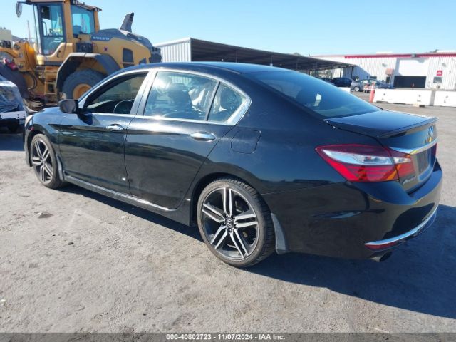 Photo 2 VIN: 1HGCR2F15HA007208 - HONDA ACCORD 