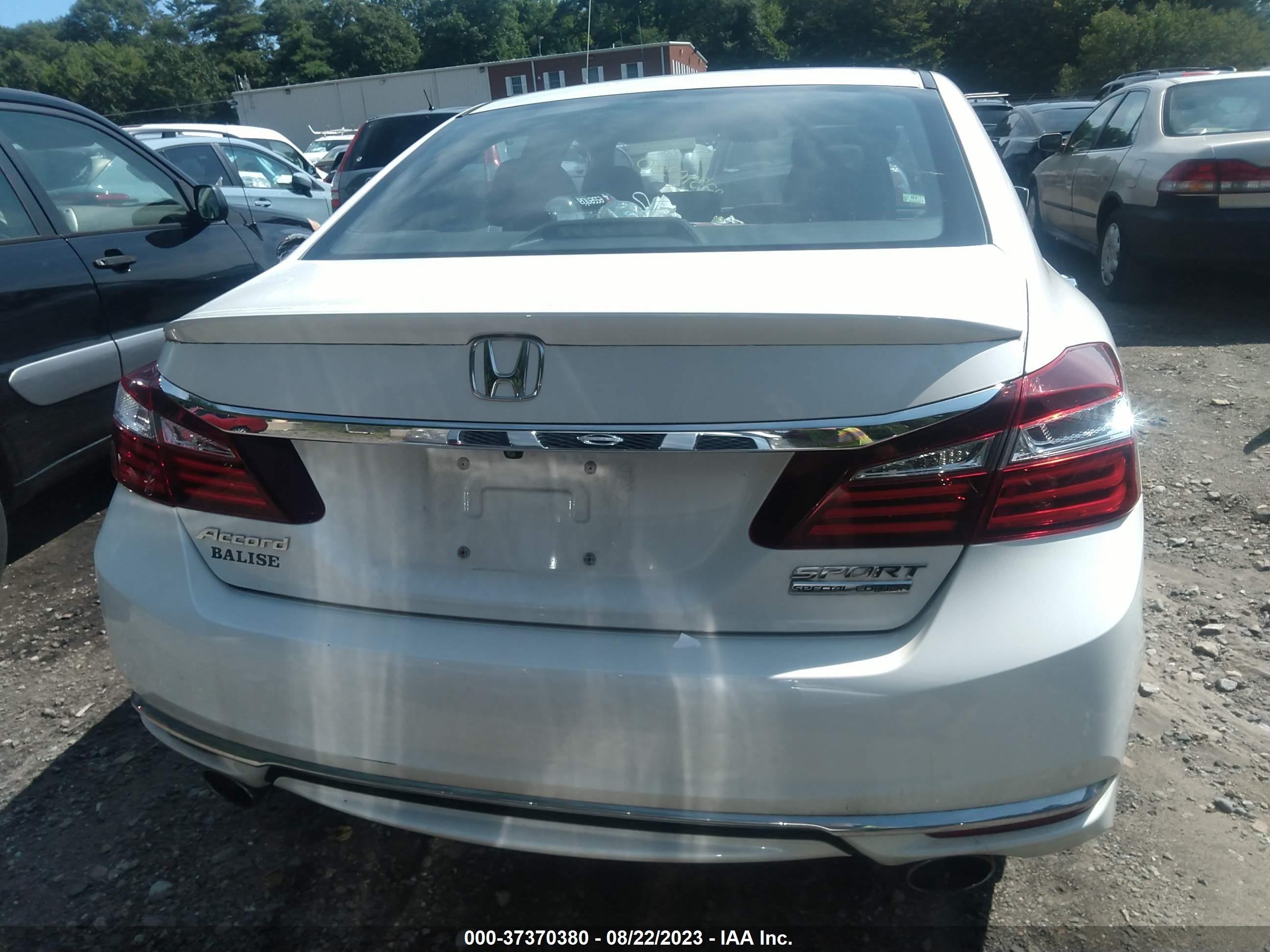 Photo 15 VIN: 1HGCR2F15HA090879 - HONDA ACCORD 