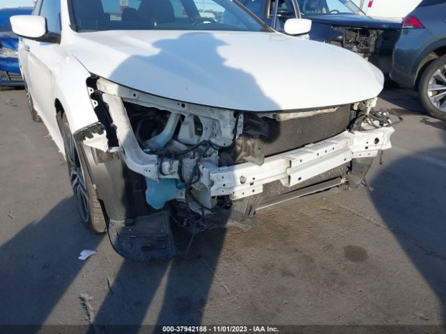 Photo 5 VIN: 1HGCR2F15HA119555 - HONDA ACCORD 