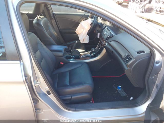 Photo 4 VIN: 1HGCR2F16HA082127 - HONDA ACCORD 