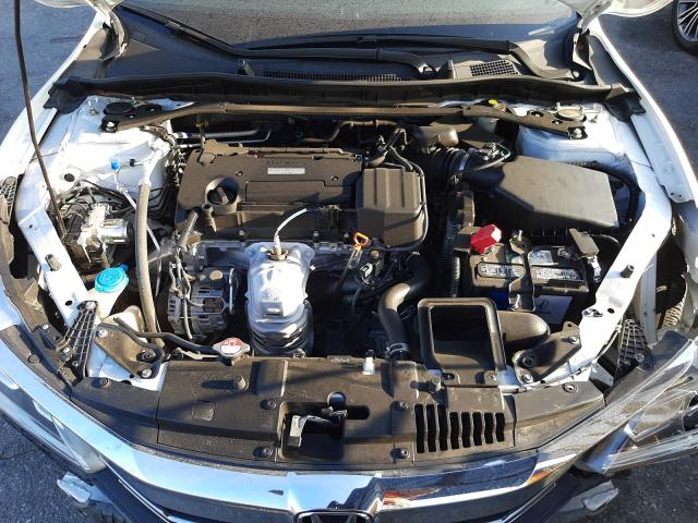 Photo 6 VIN: 1HGCR2F16HA151849 - HONDA ACCORD SPO 